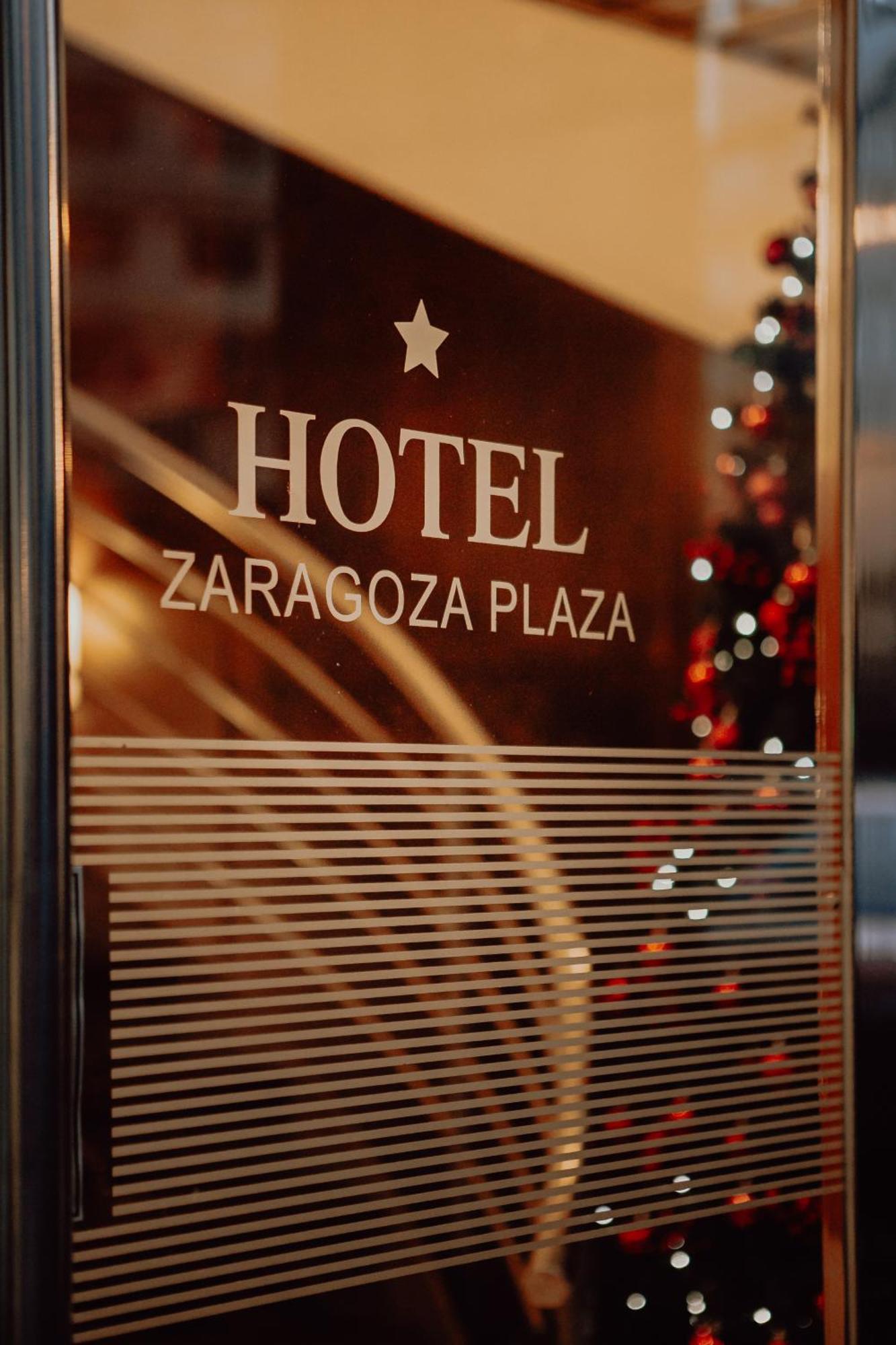 Zaragoza Plaza * San Sebastian